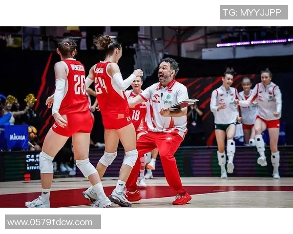 中国女排奋力拼搏力克美国，成功晋级世界锦标赛四强